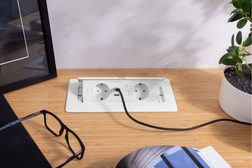 Блок розеток GTV MULTISOFT 2 розетки SCHUKO USB А+С + RJ45 провід 1,5м з вилкою Білий AE-PBSUR2GS-10 фото